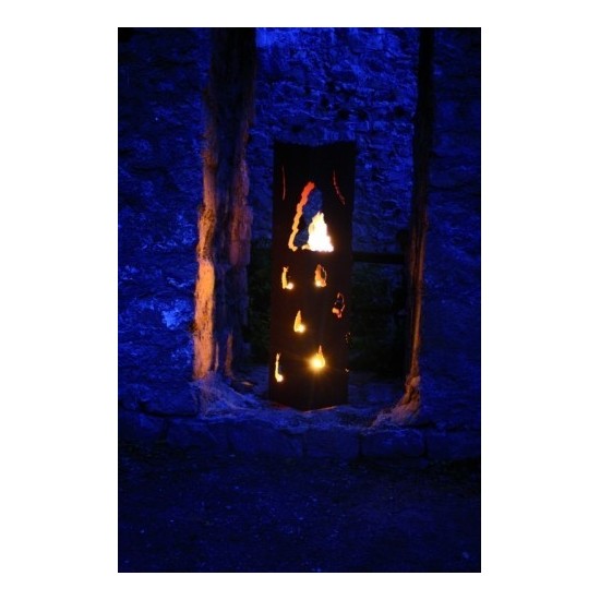 Feuersäulen Rost Säule Feuerzauber, Höhe 140 cm Säule Feuerzauber aus Edelrost, zur Beleuchtung
Diese Säule kann mit Teelichter