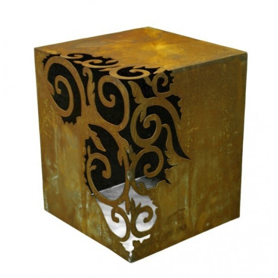 Venezia Blumenpodest mit schönen Verzierungen in unterschiedlichen Größen