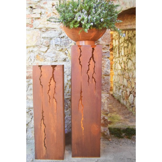 Deko Säule mit Rissen aus Edelrost  - Gartendeko