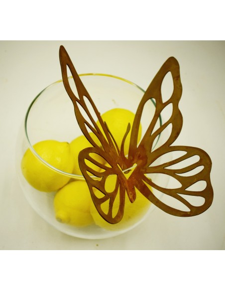 Vase dekorieren mit Schmetterling