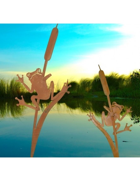 Gartenstecker Frosch an Schilfkolben hängend 90 cm hoch