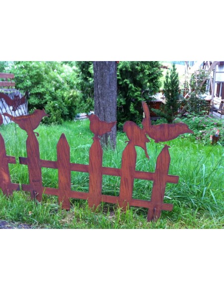 Nette Zaunumrandung als zusätzliche Verschönerung für Ihren Außenbereich