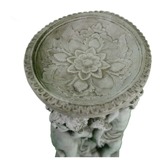 Steinguss Schale gestützt von 3 Engeln