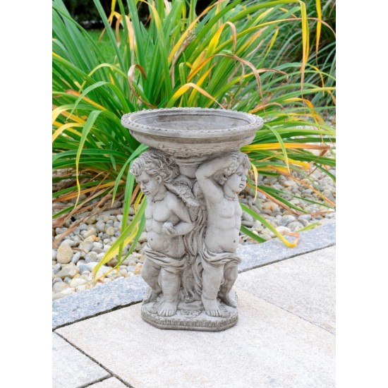 Steinguss Schale gestützt von 3 Engeln