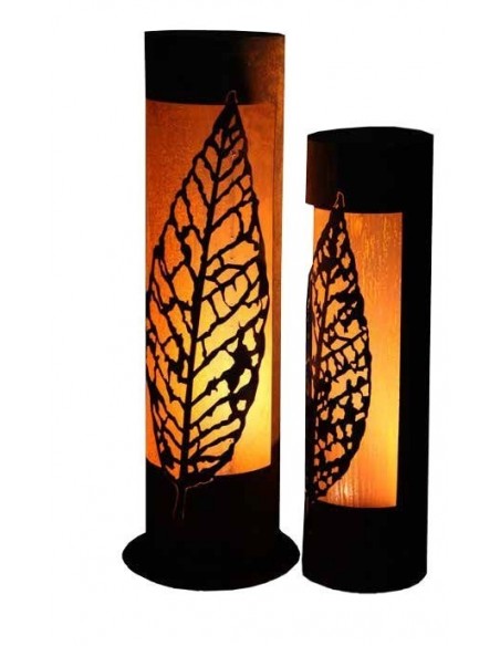 Edelrost Säule 'Willow' rund, mit schmalem Blatt, Höhe 100 cm aus rostigem Metall zur Gartendeko