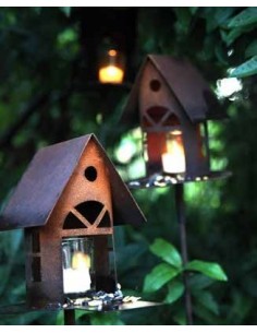 Deko Gartenstecker Vogelhaus oder Vogelfutterstelle als Windlicht   2