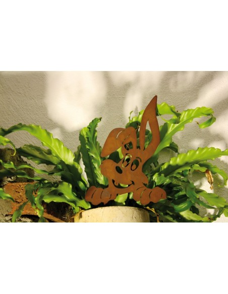 Topfstecker Hase schaut raus, Größe II, auf 17 cm Stab, Rost - Höhe 19 cm - Breite 15 cm