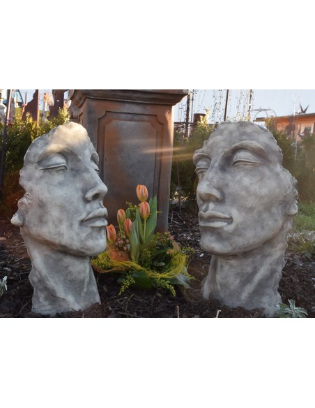 Steinguss Kunstobjekt: Gesicht "FRAU", Höhe 50 cm  Steinguss Kunstobjekt: Gesicht "FRAU", Höhe 50 cm