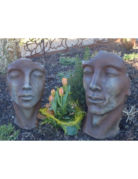 Steinguss Kunstobjekt: Gesicht "MANN" mit Rosteffekt, Höhe 53 cm 