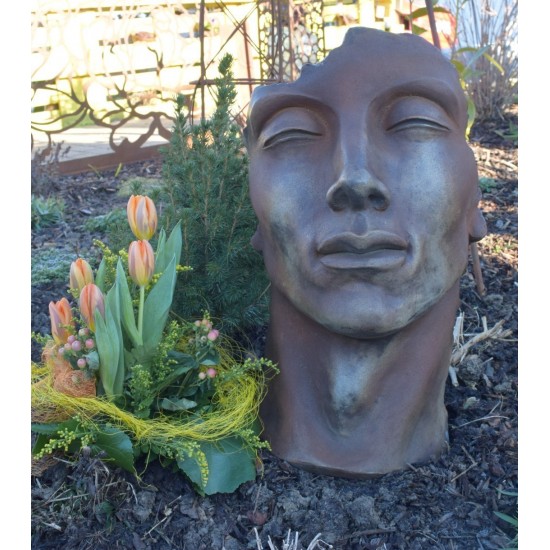 Steinguss Kunstobjekt: Gesicht "MANN" mit Rosteffekt, Höhe 53 cm 