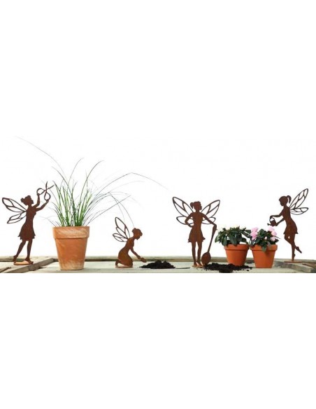 helfende Fee aus Edelrost stehend mit Schere, auf Platte Höhe 40 cm Rostdeko rostig Elfe Fabelwesen Dekoration Metall 