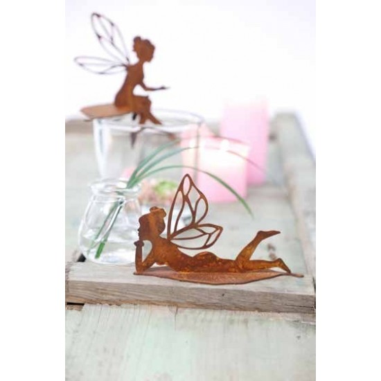 auf Blatt liegende Fee aus Edelrost, Länge 16 cm Rostdeko rostig Elfe Fabelwesen Dekoration Metall 