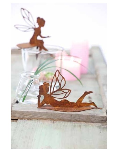 auf Blatt liegende Fee aus Edelrost, Länge 16 cm Rostdeko rostig Elfe Fabelwesen Dekoration Metall 