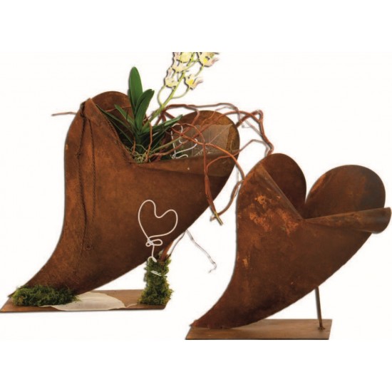 Edelrost Herz schräg auf Platte 