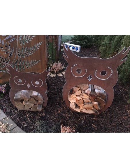 Holzregal Eule klein, als ganzjährige Gartendeko aus Edelrost Metall für Kaminholz