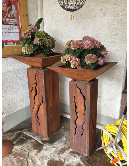 Rost Säule Risse 80 cm hoch rechteckig aus Edelrost zur Gartendeko