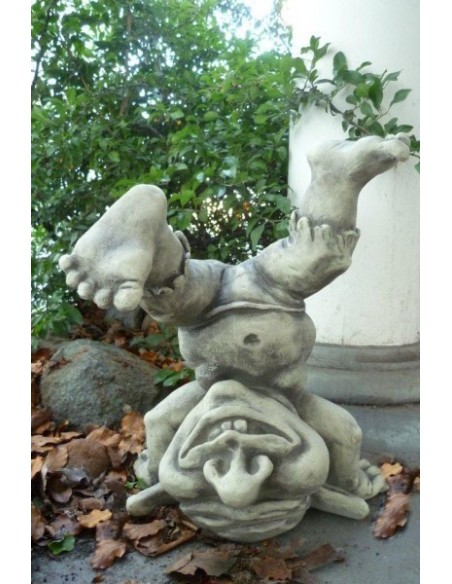 Steinguss Troll Konrad Höhe 35 cm als Deko für Garten und Blumenbeet