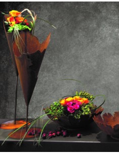 Edelrost Metall Pflanztüte mit Stab (Groß) 80  - 100 cm hoch auf Ständer Metalldeko mit Rost Patina kein Corten 2