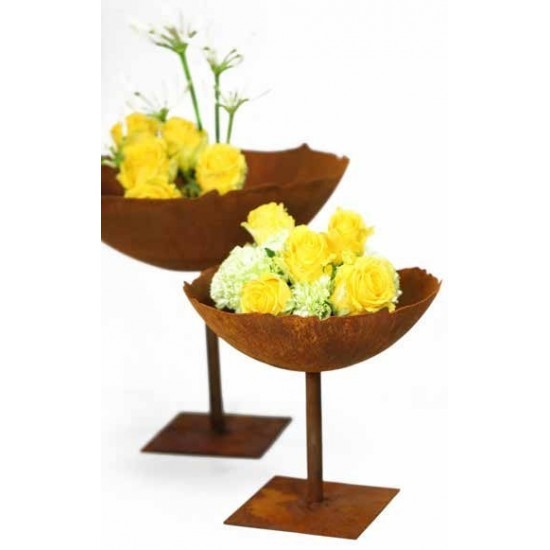 eckige Metallplatte mit Rohr als Standplatte DIY Bastelidee Metall