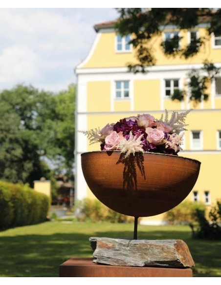 Halbkugel Schale mit Goldrand aus Messing Ø 30 cm mit kurzem Stab