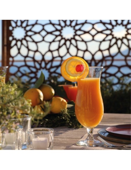 Blumiger Sichtschutz aus Metall Blumiger Sichtschutz aus Metall