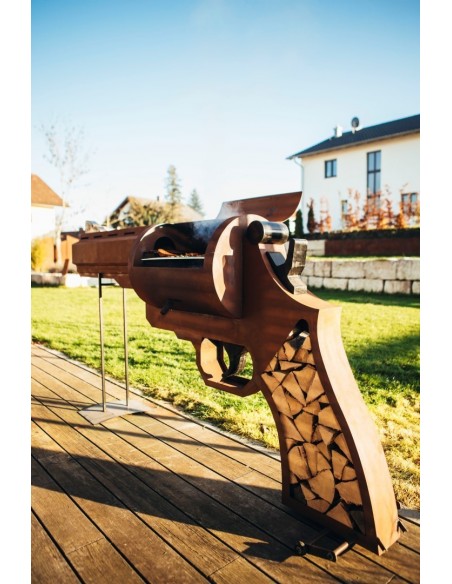 Grillstelle Pistole Höhe 110 cm 