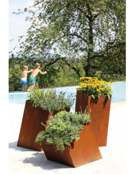 Topf "Windschief" unten geschlossen Höhe vorne 83 cm 