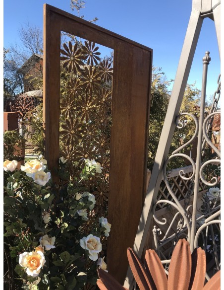 Deko Sichtschutzwand "Daisy" mit Goldpunkten und Blumenhintergrund seitlich , Gartenparavent, Sommerdeko, Deko für den Frühling Deko Sichtschutzwand "Daisy" mit Goldpunkten und Blumenhintergrund seitlich , Gartenparavent, Sommerdeko, Deko für den Frühling
