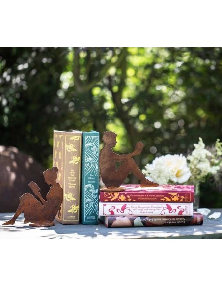 Dekofiguren Frau und Mann lesend als Buchstützen klein, Figuren aus Metall, Deko fürs Bücherregal, Tischdeko