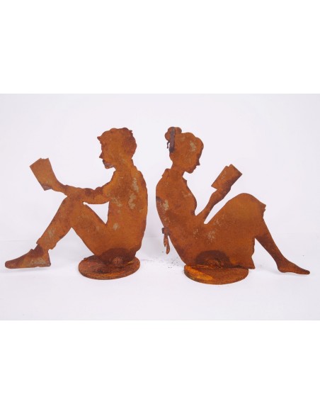 Dekofigur Mann und Frau aus Metall als Buchstützen, Mann lesend, Frau lesend, Metalldeko, Wohndeko