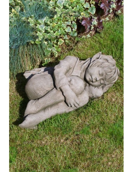 Steinfigur Elfe "Faye" schlafend - Breite 32 cm