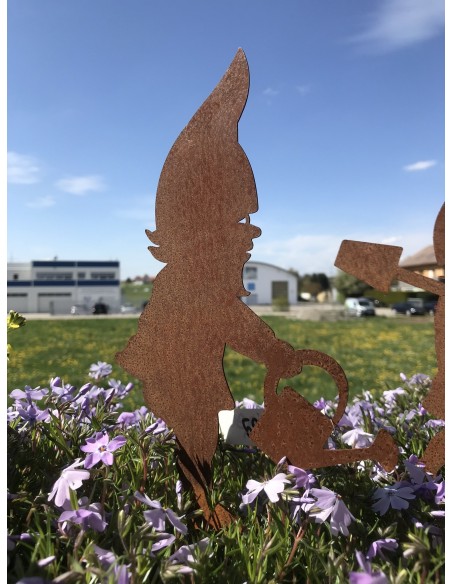 Edelrost Gartenzwerg lustig mit Gießkanne - Höhe 15 cm - mini