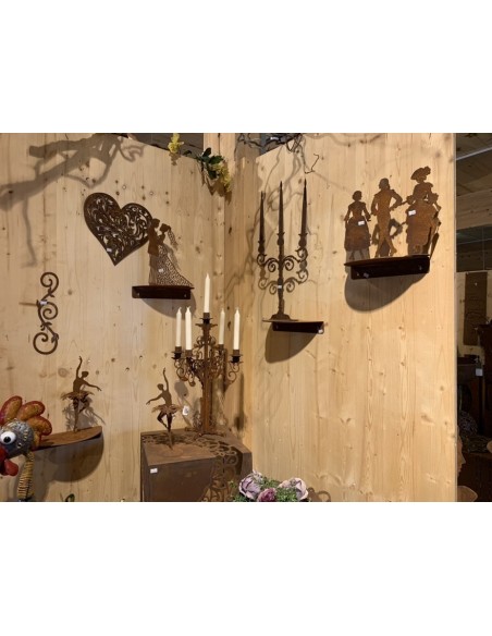 stabiles Wandregal halbrund gebogen aus Metall mit Rost - 30 cm breit