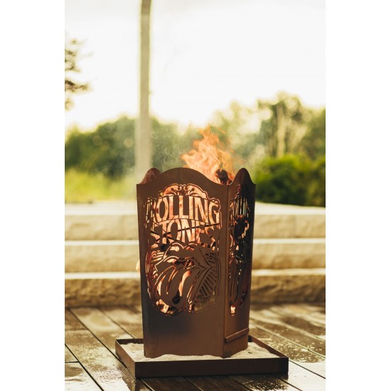 Feuerkorb eckig Rolling Stones "LICKS" aus Edelrost Höhe 66 cm 32 x 32 cm