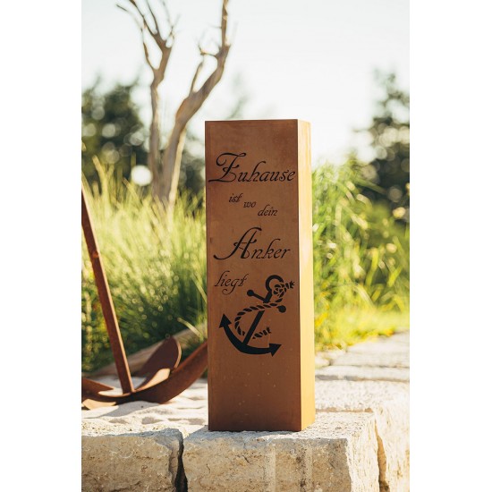 Einfache Edelrostsäule mit dem Spruch -Zuhause ist, wo dein Anker liegt.
