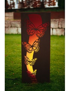 Rostsäule mit Schmetterlingsmotiv zum Beleuchten 2