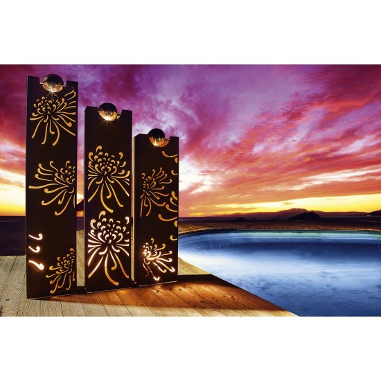 Rostsäulen mit Pusteblumenmuster & Edelstahlkugeln