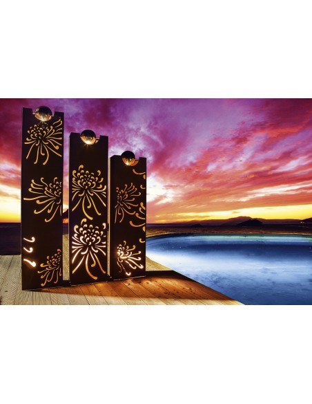 Rostsäulen mit Pusteblumenmuster & Edelstahlkugeln