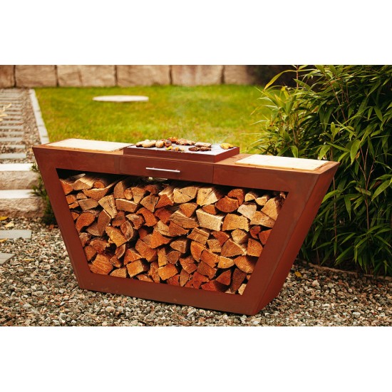 Feuerstelle, Grill in Viereck-Form.