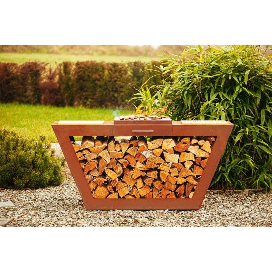 Feuerstelle, Grill in Viereck-Form.