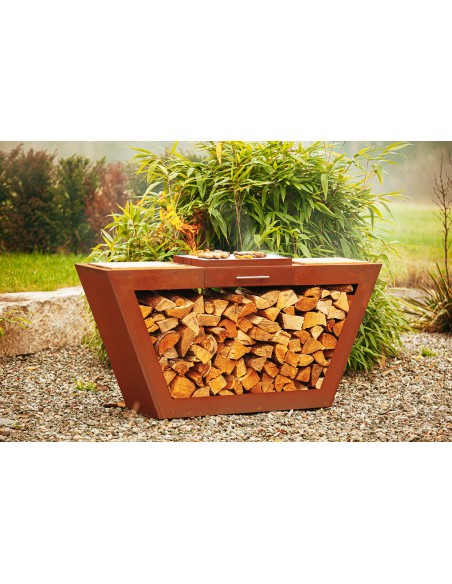 Feuerstelle, Grill in Viereck-Form.