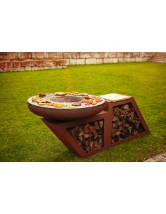 Feuerstelle, Grill in modernem Design mit eingebauter Holzlege 2