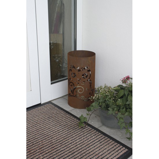 Edelrost Windlicht mit filigranen Eulenmotiv.