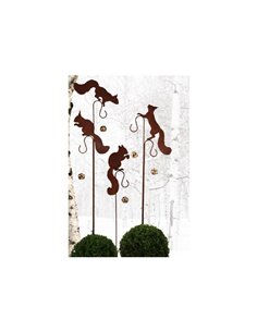 streckendes Eichhörnchen mit 2 Haken 2