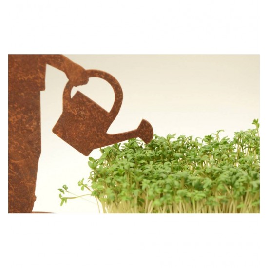 Gärtner „Gerhard“ mit Gießkanne, auf Platte 30cm