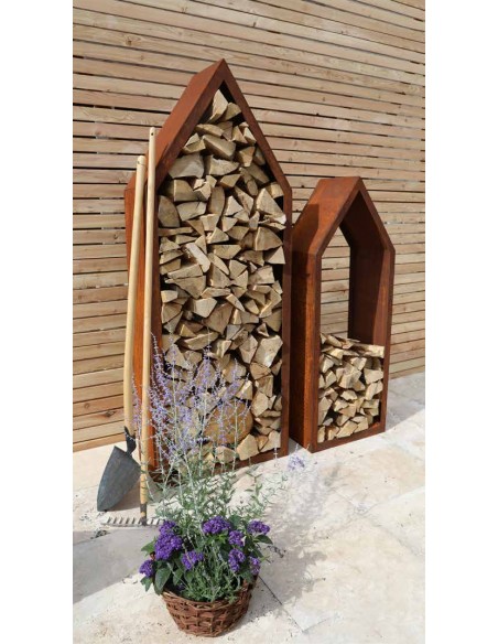 Hoher, schlichter Haus- Holzstabler mit Rahmen, Höhe 149 cm, Breite 100 cm, Tiefe 34 cm Hoher, schlichter Haus- Holzstabler mit Rahmen, Höhe 149 cm, Breite 100 cm, Tiefe 34 cm
