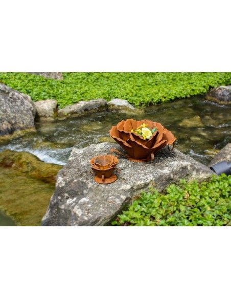 Rosenblüte aus Metall, groß, Ø 34 cm Rosenblüte aus Metall, groß, Ø 34 cm