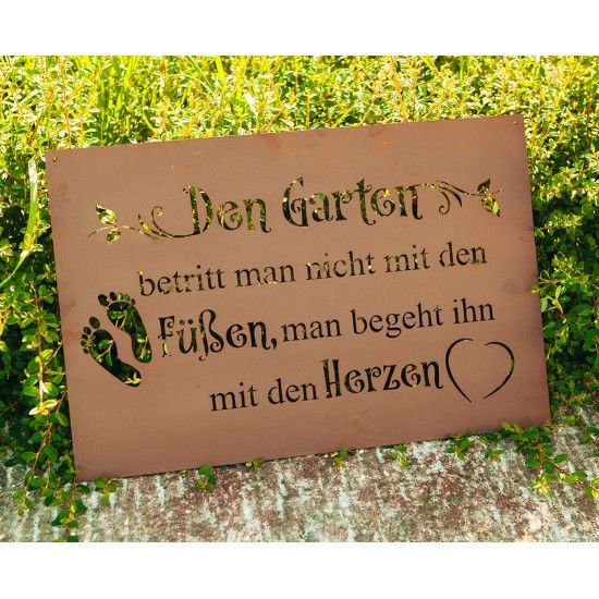 Den Garten betritt man nicht mit den Füßen, man begeht ihn mit dem Herzen schöner Spruch