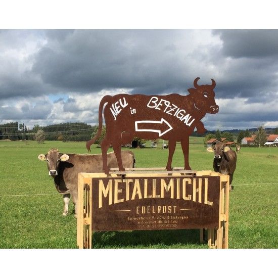 Kühe und Kälber Deko Kuh lebensgroß 140 x 200 cm - Tierfigur für den Garten Diese handwerklich gefertigte Deko Kuh ist eine lebe