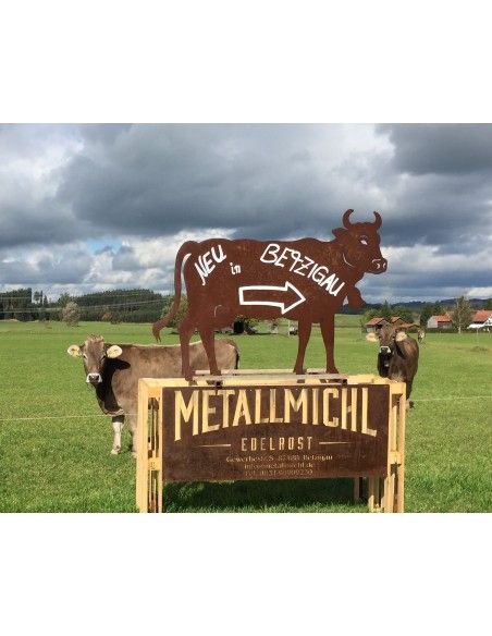 Kühe und Kälber Deko Kuh lebensgroß 140 x 200 cm - Tierfigur für den Garten Diese handwerklich gefertigte Deko Kuh ist eine lebe